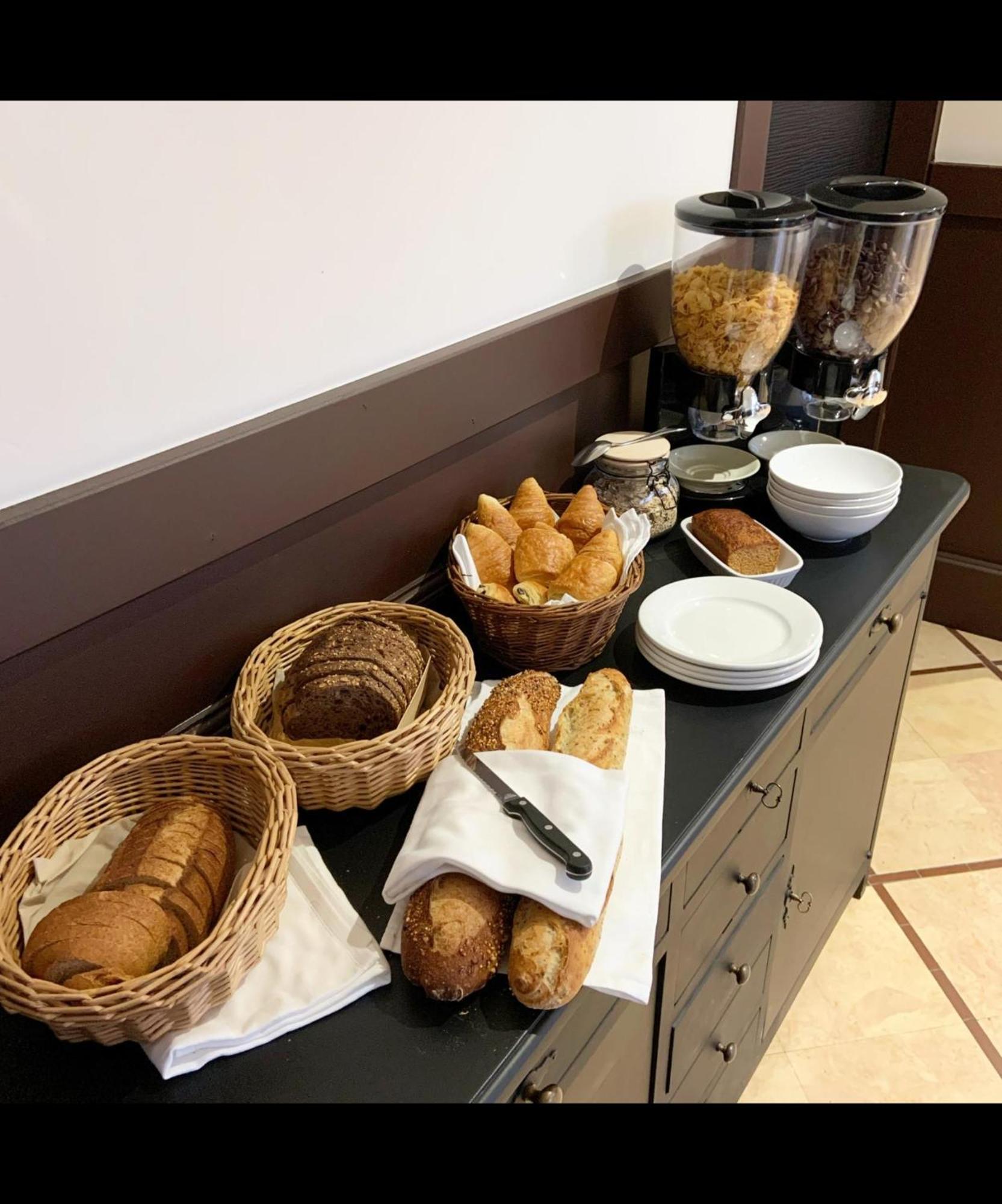 Losne Auberge De La Marine מראה חיצוני תמונה